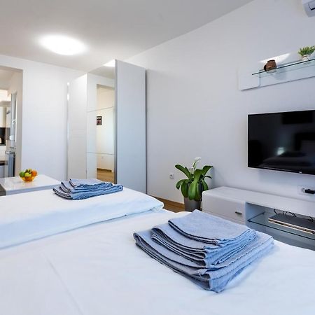 Mb Apartment Суботица Екстериор снимка